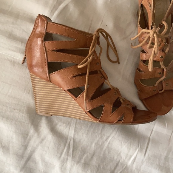 Wedges - Picture 4 of 7